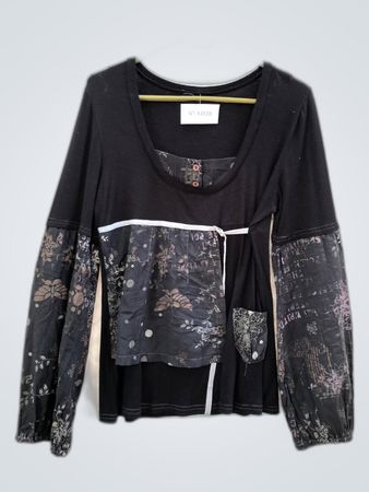 Black Floral Sleeve Top