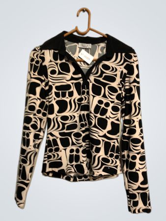 Bali Long-Sleeve Collared Blouse