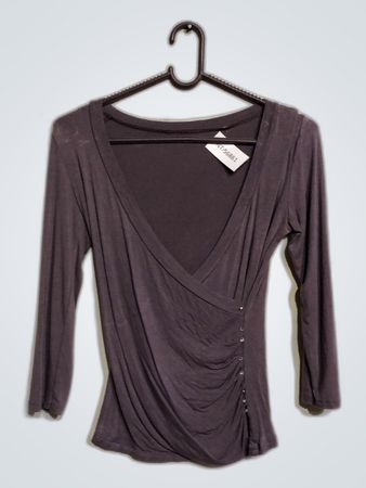 Gray Long-Sleeve Top