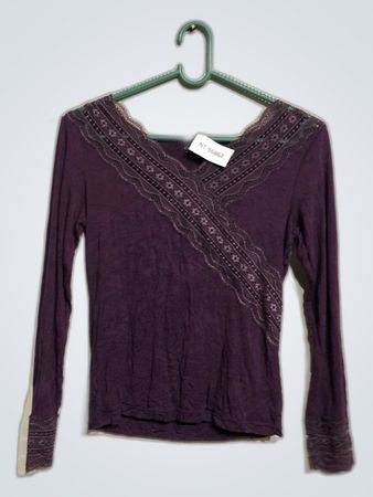 O2SKIN Purple Lace-Trim Long-Sleeve Top