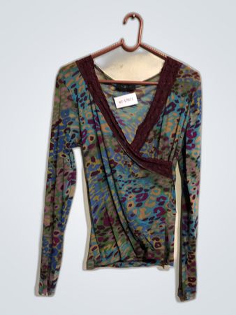 Long-Sleeve Top with Multicolor Pattern