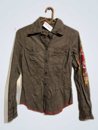 Gray Long-Sleeve Shirt with Floral Design