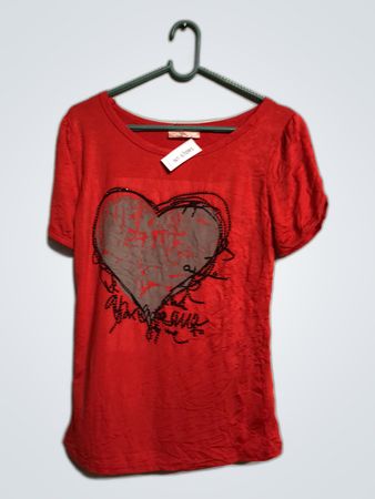 Al Noor Red Heart Graphic T-Shirt