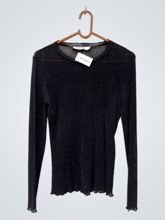 Black Long-Sleeve Top