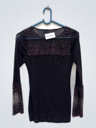 Black Lace Trim Long Sleeve Top
