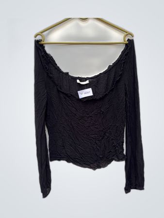 Black Long-Sleeve Top