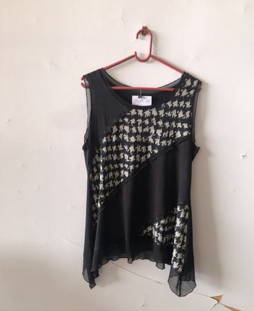 Black and White Patterned Top