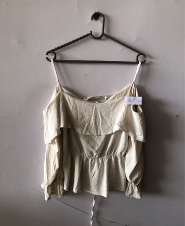 Unbranded Off-Shoulder Ruffle Blouse