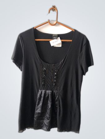 Black Short-Sleeve Top
