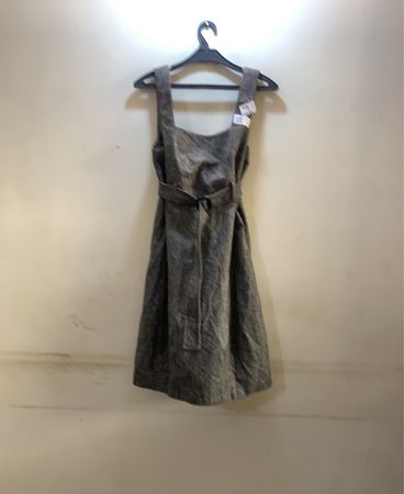 Graues Kleid