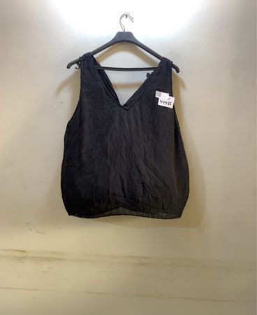 Schwarzes Tanktop