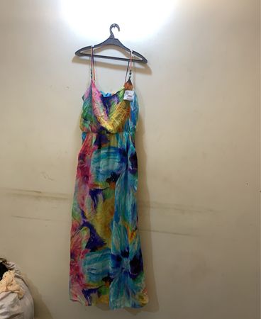 Mehrfarbiges Batik-Kleid
