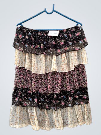 Ginatricot Floral Ruffled Skirt