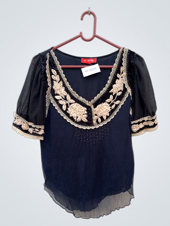 Derby Embroidered Blouse