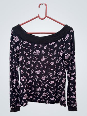 LA CITY Women's Black Shoe Print Sweater
