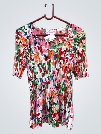 Jeannie Floral Pleated Top