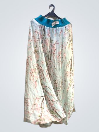Floral Blouse with Blue Collar