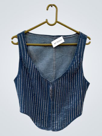 Jeansweste mit weißen Streifen