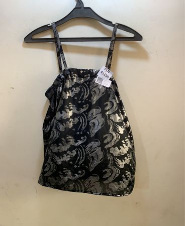 Schwarzes und silbernes Blumenkleid
