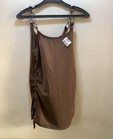 Braunes Kleid