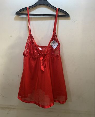 Chemise mit rotem Spitzenrand
