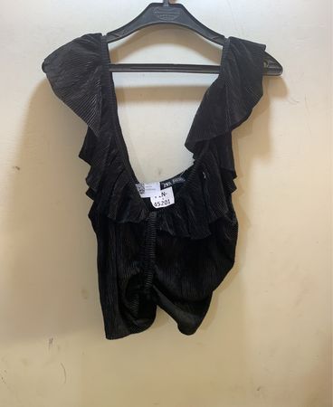 Zara Schwarzes Rüschentop