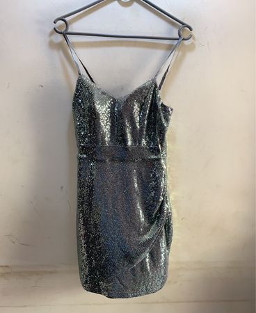 Kristallpuppe Paillettenkleid