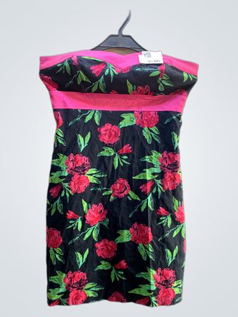 Blumenmusterkleid