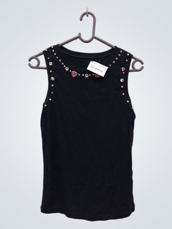 Schwarzes verziertes ärmelloses Top