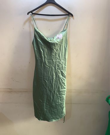Grünes Kleid