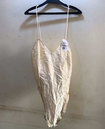 Cremfarbener Bodysuit