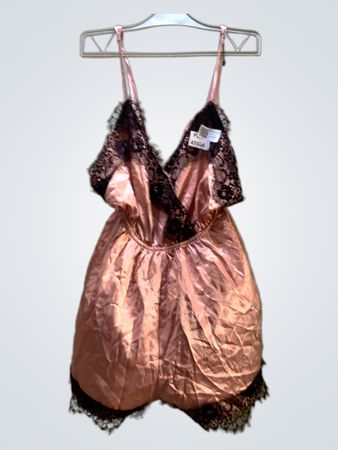 Rosa Spitzenchemise