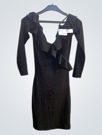 Schwarzes Rüschent Kleid