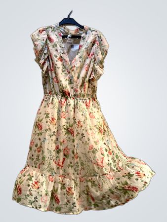 Everme Floral Dress