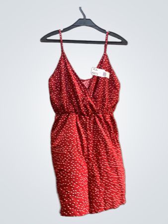 Rotes Polka-Punkte-Kleid