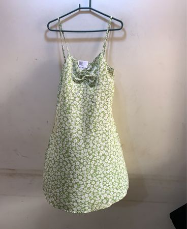 Grünes Blumen Kleid