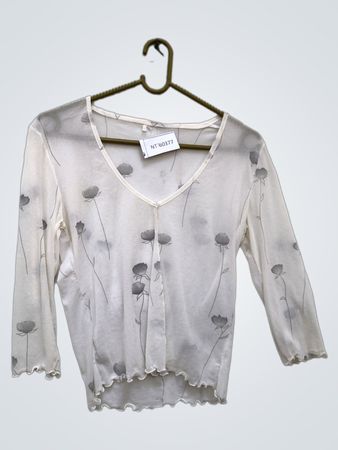 Durchsichtige weiße Bluse mit Blumenmuster