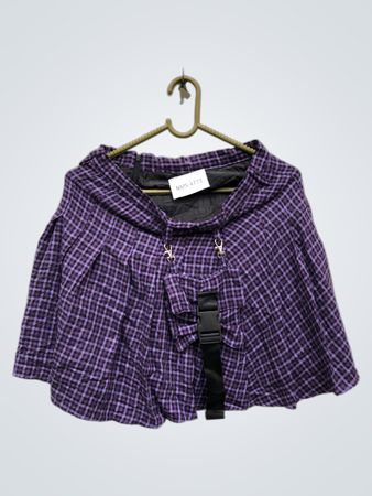 Lila kariierte Bluse