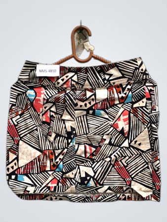 Rock mit geometrischem Muster