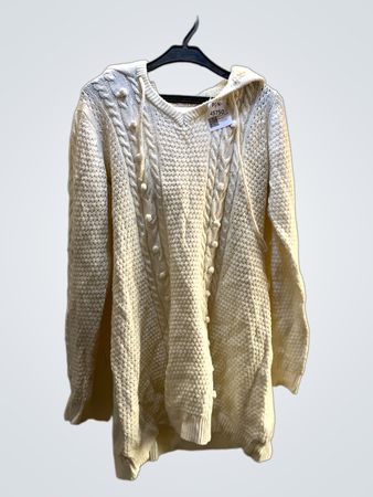 Cremfarbener Kabelstrick-Hoodie