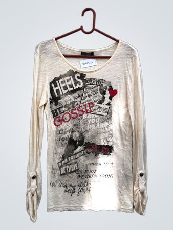 ONLY Langarm-T-Shirt mit "HEELS FOR GOSSIP" Grafik