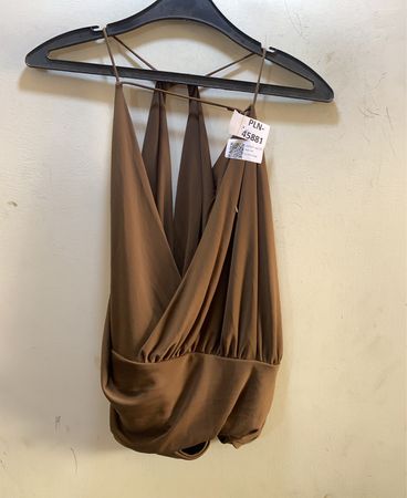 Brauner Halsband-Body