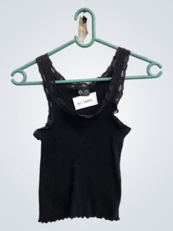 Schwarzes Tanktop mit Spitzensaum und Etikett NT 58001