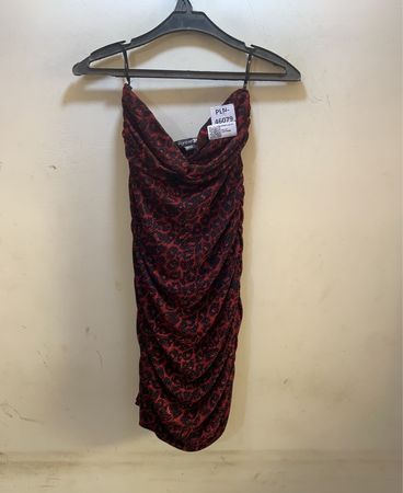 Forever 21 Rüschens Mini Kleid
