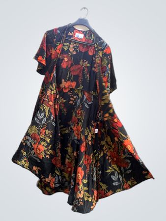 FaithVintage Schwarzes Blumendruck-Midi-Kleid