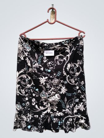 Schwarzer Blumenmuster Rüschensock