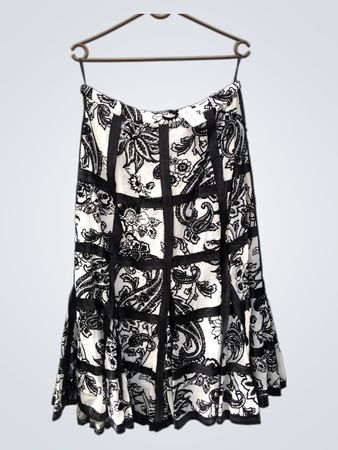 Schwarz und Weiß Paisley Print Rock
