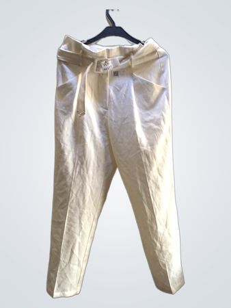 FaithVintage Weiße Gürtelhosen