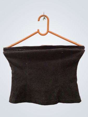 Schwarzes trägerloses Top mit Etikett NT-62932