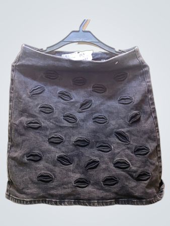 TOP SECRET WOMAN Jeansrock mit Lippenmuster
